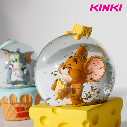 TOM AND JERRY - CHEESE SNOW GLOBE